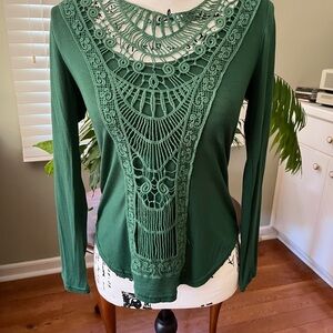 NWOT Source Unknown Forest Green Lace Accent Blouse